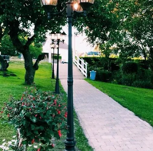 Отель Riverside Voersa *